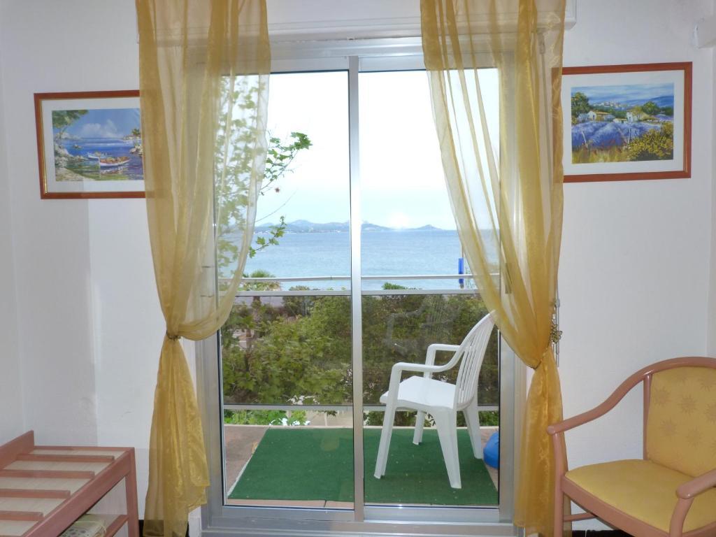 Hotel La Caravelle Fréjus Kültér fotó