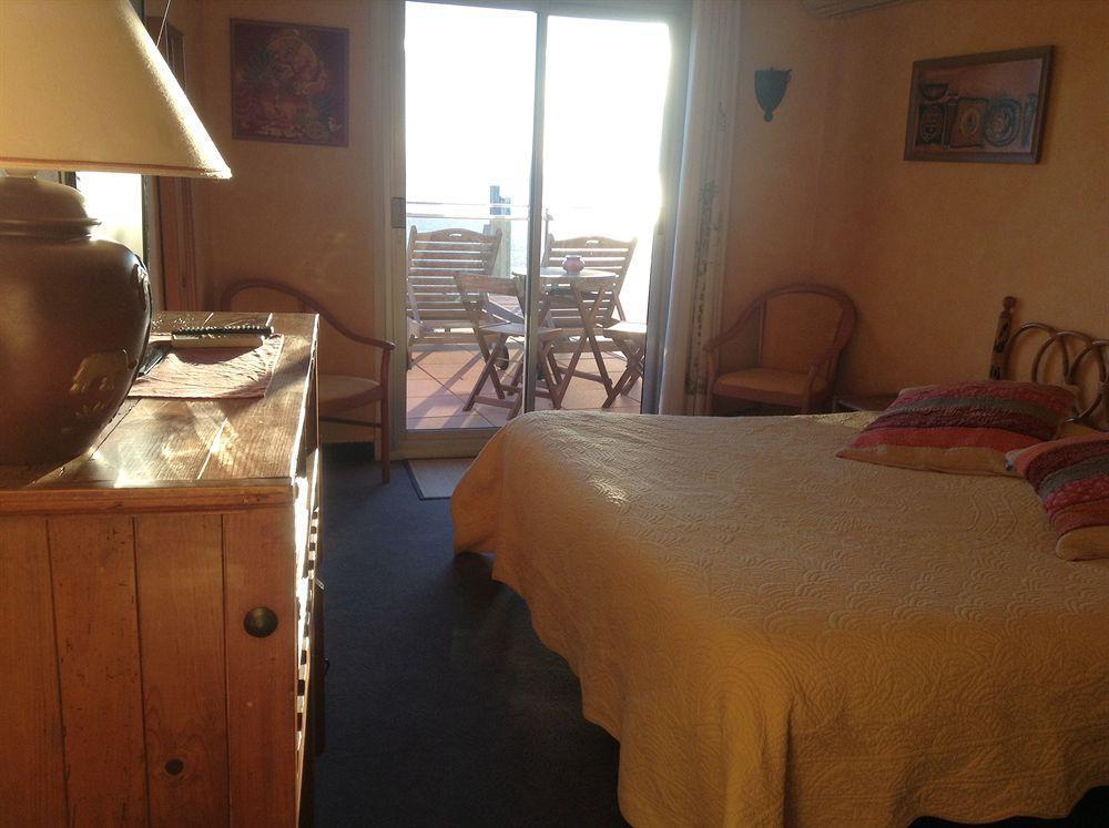 Hotel La Caravelle Fréjus Kültér fotó