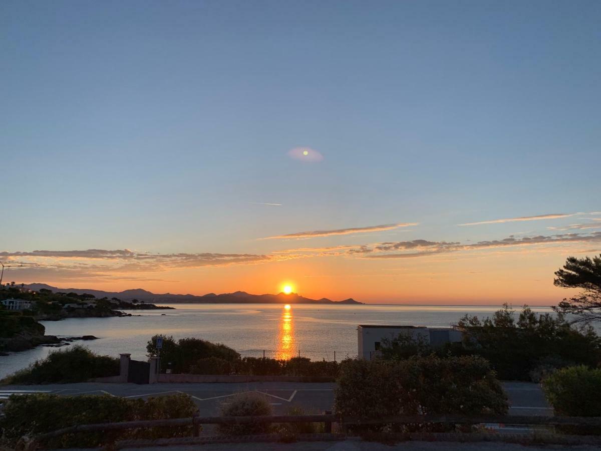 Hotel La Caravelle Fréjus Kültér fotó