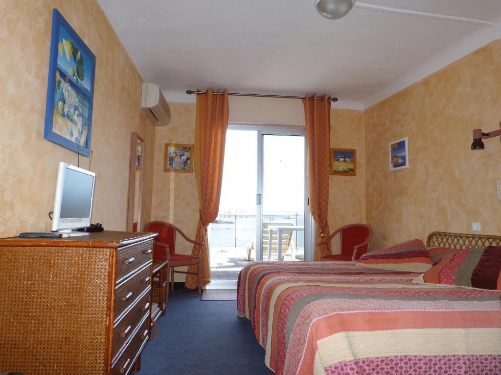 Hotel La Caravelle Fréjus Szoba fotó