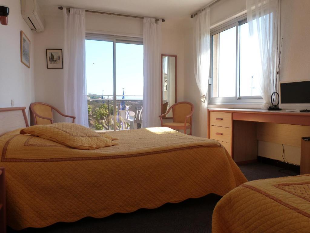 Hotel La Caravelle Fréjus Szoba fotó
