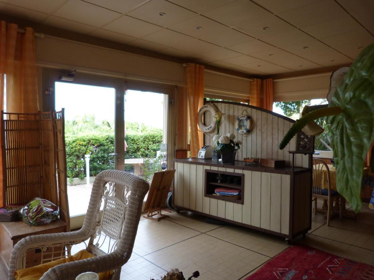 Hotel La Caravelle Fréjus Kültér fotó